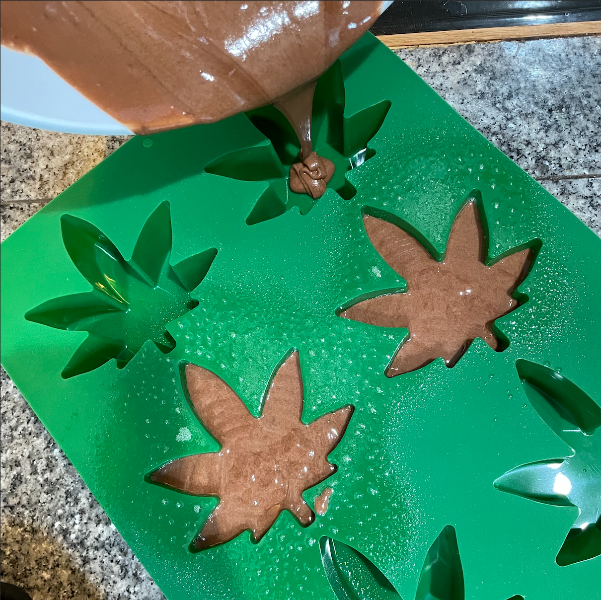 Marijuana Leaf Muffin and Cupcake Mold
