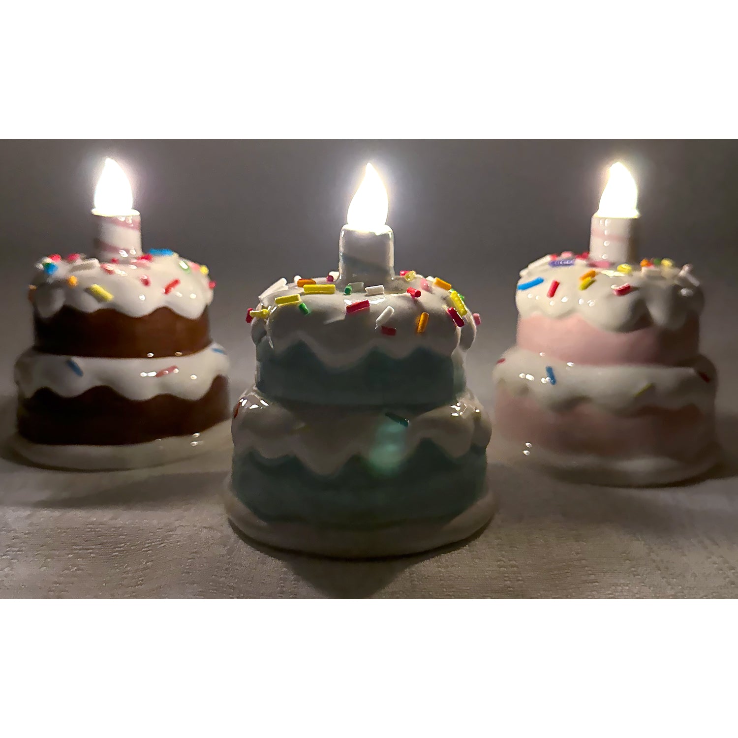Mini Light Up Birthday Cakes (Asst 3 colors)