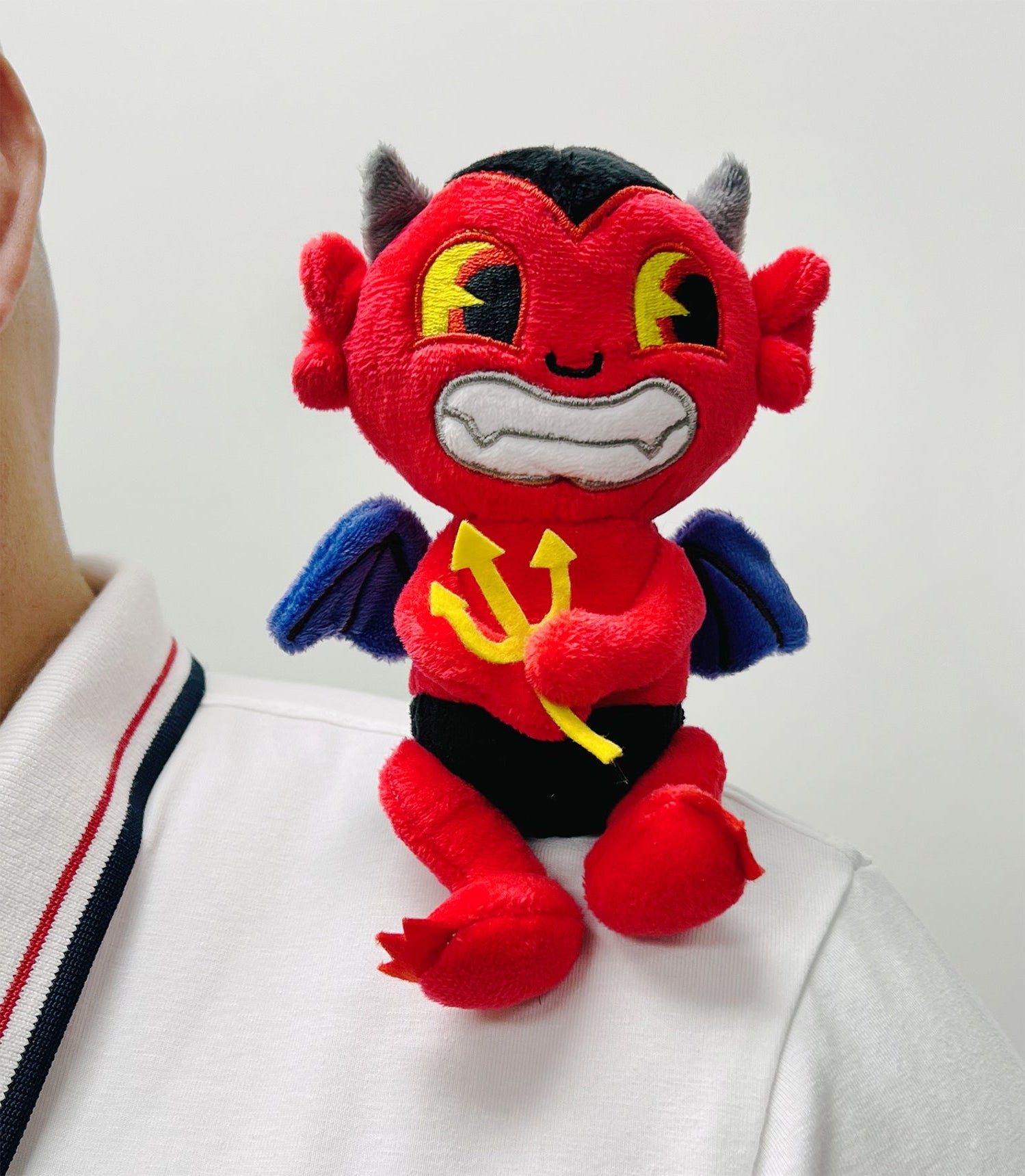 Magnetic Shoulder Plush